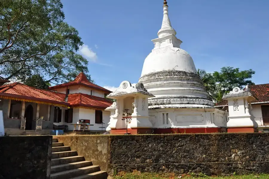 A scenic view of Delgamuwa Raja Maha Viharaya